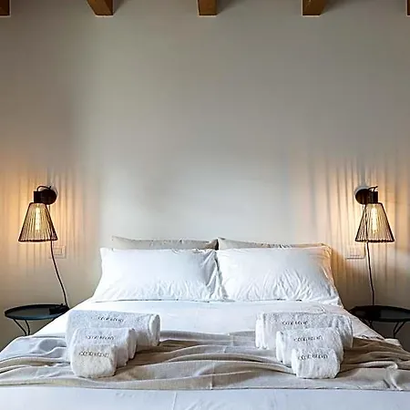 Casa Badia فندق مبيت وإفطار كونفيرسانو